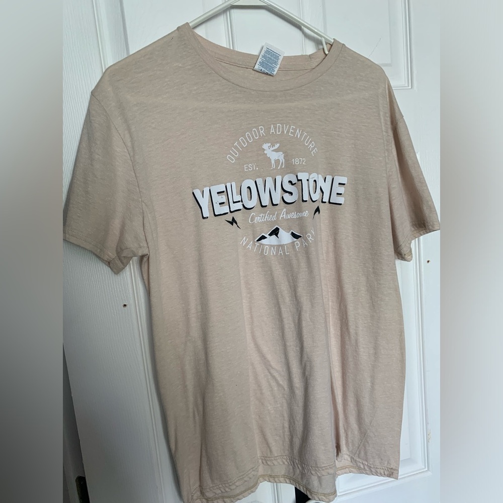 Yellowstone tee
